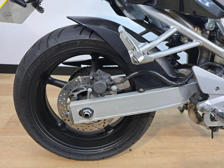 Yamaha FZ6 Fazer 600 Black 2004 - Crash Bobbins, Underseat Exhausts, 