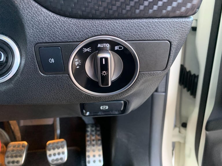 2017 Mercedes-Benz A-Class 2.1 A200d AMG Line (Premium Plus) Euro 6 (s/s) 5dr HATCHBACK Diesel Ma...