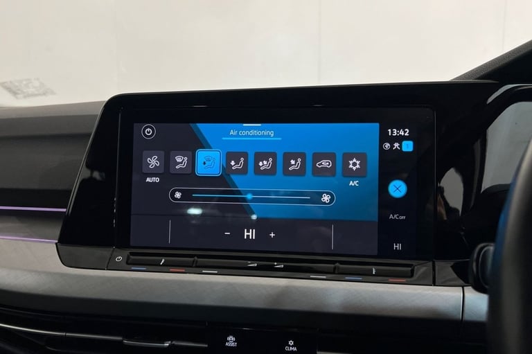 2022 72 VOLKSWAGEN GOLF 1.5 ETSI MHEV LIFE HATCHBACK 5DR PETROL HYBRID DSG EURO 