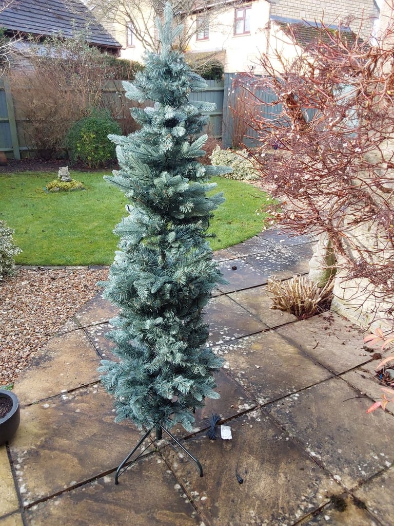  Christmas tree with lights