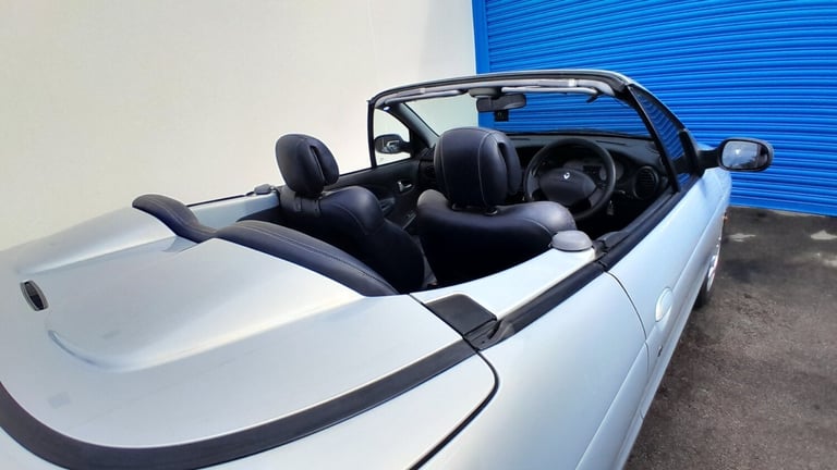 2002 Renault Megane 1.6 16V Dynamique + 2dr COUPE Petrol Manual