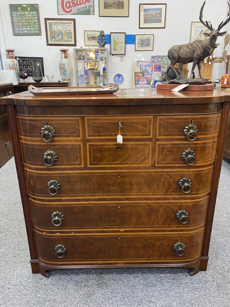 Antique Bow front Chest of Drawers 