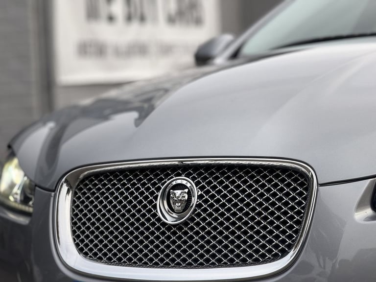 2012 Jaguar XF 3.0d V6 Luxury Saloon 4dr Diesel Auto Euro 5 (240 ps) Saloon Diesel Automatic