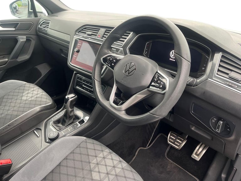 2021 Volkswagen Tiguan 2.0 TDI 4Motion R-Line 5dr DSG ESTATE DIESEL Automatic