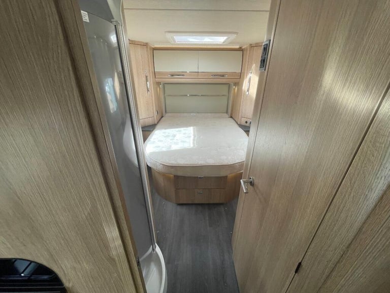 Autotrail Grande GF88 6 Berth Island Bed Tag axle 5000KG End Garage Motorhome