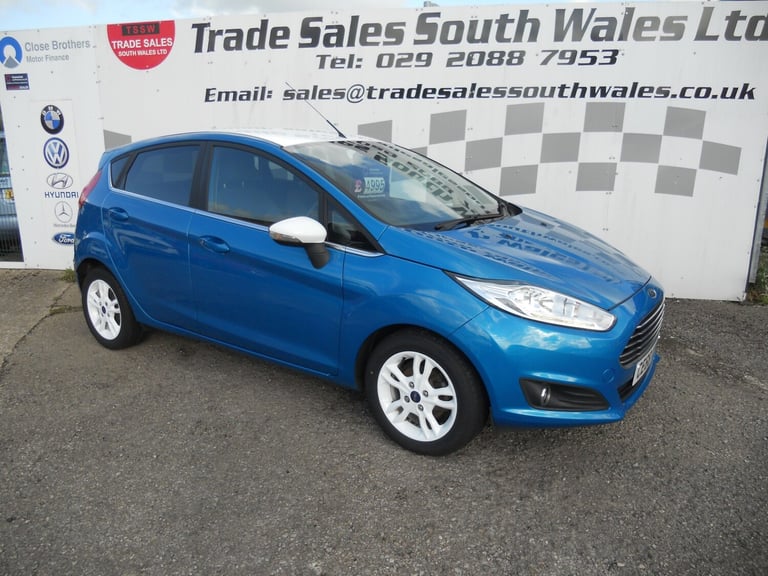 image for 2016 Ford Fiesta 1.0 EcoBoost Zetec Blue NAV 5dr £20 TAX HATCHBACK Petrol Manual