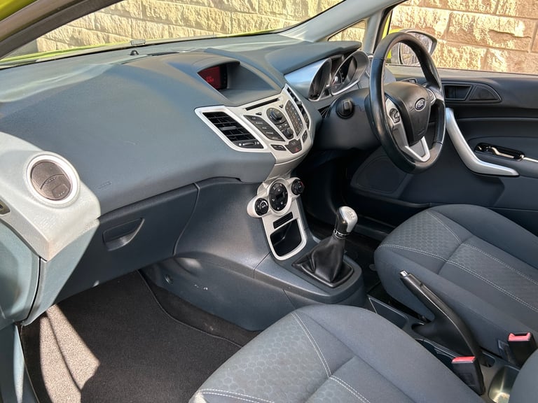Ford fiesta titanium 57k mileage 2010
