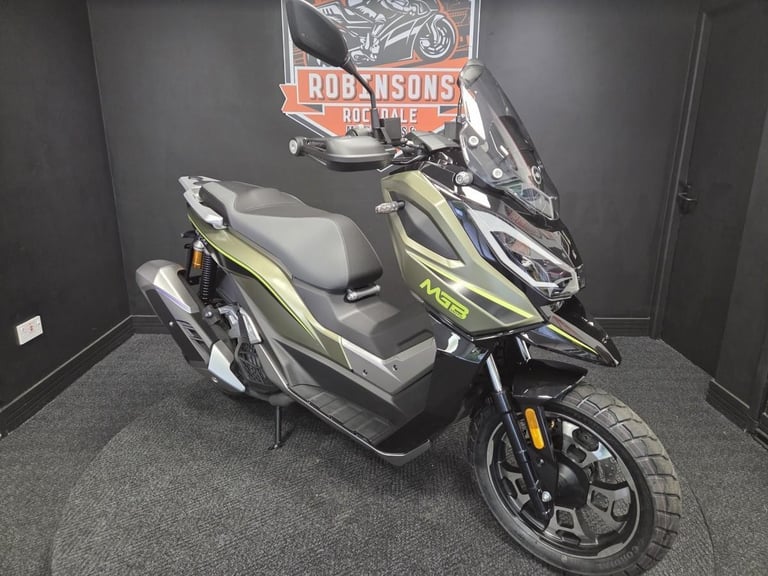 NEW MGB AMAX 125cc Automatic Scooter Learner Legal City Commuter Excellent MP...