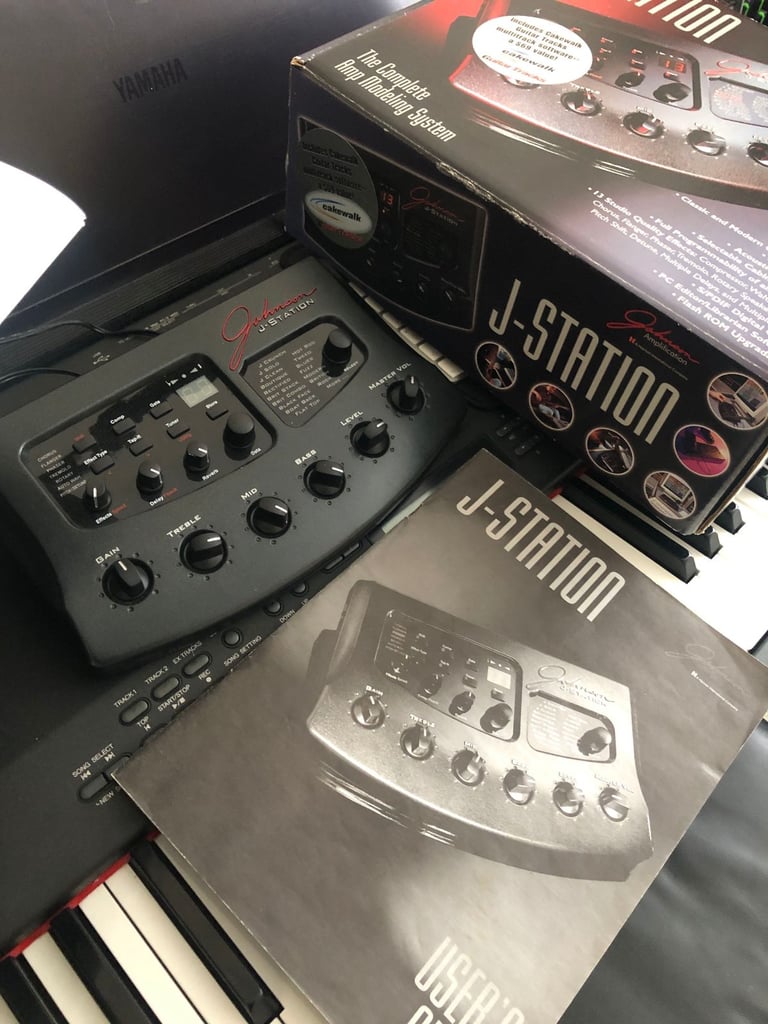Johnson J-Station (multi-fx guitar amp modelling processor)