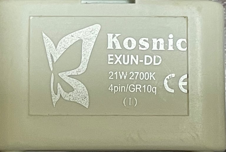 Kosnic 21W Butterfly Warm White, 2700K, 4 pin,