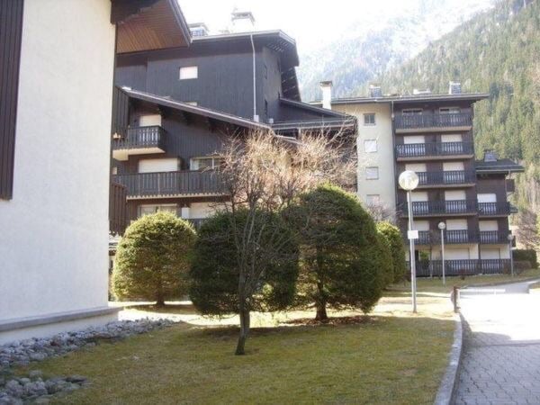 Beautiful Chamonix Mont Blanc apartment to rent perfect for skiing trip.