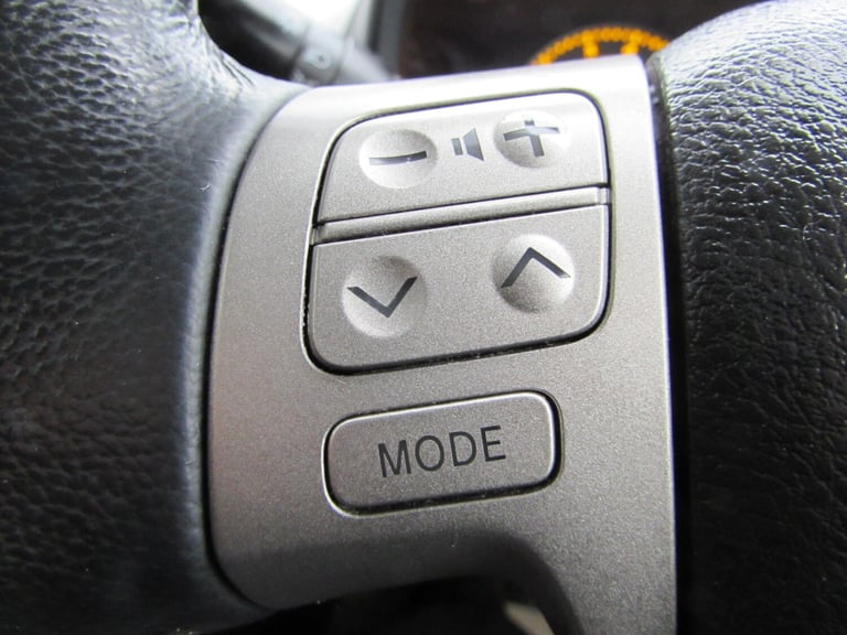 2009 Toyota Auris 1.33 Dual VVTi T3 5dr HATCHBACK Petrol Manual