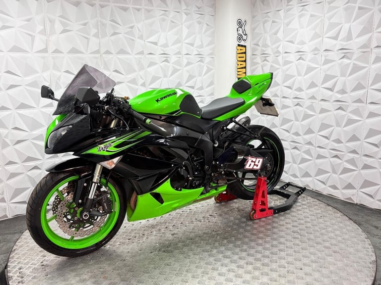 2012 Kawasaki ZX600 | *WARRANTY PROVIDED*