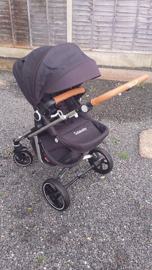 InfaBaby Moto 3in1 Travel System in Black 