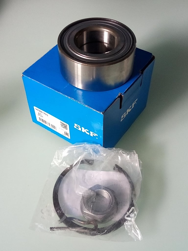 SKF WHEEL BEARING KIT VKBA 915 82mm