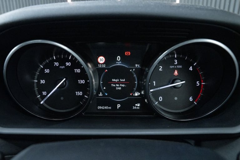2017 Land Rover Discovery 3.0 TD V6 HSE SUV 5dr Diesel Auto 4WD Euro 6 (s/s) (258 ps) ESTATE Dies...