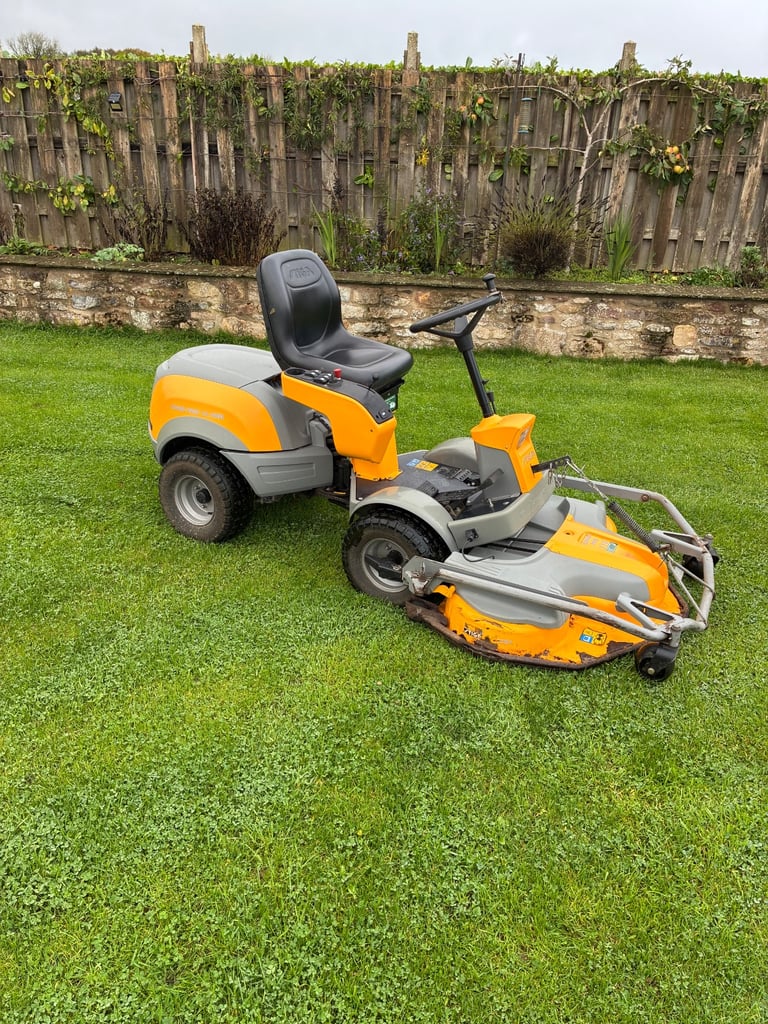 Ride on mower for Sale in Somerset Gumtree - Main Image