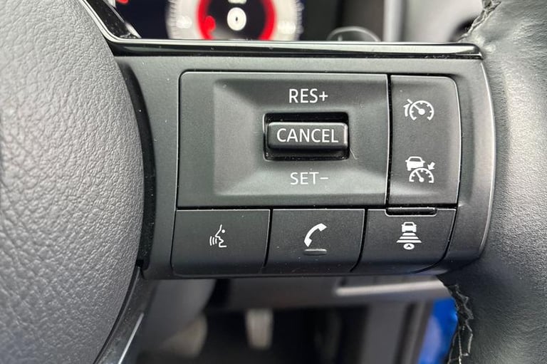 2021 Nissan Qashqai 1.3 DiG-T MH 158 N-Connecta [Glass Rf] 5dr Xtronic Automatic Hatchback Petrol...
