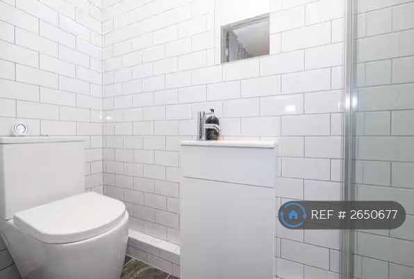 2 bedroom house in Denton, Denton, Manchester, M34 (2 bed) (#2650677)