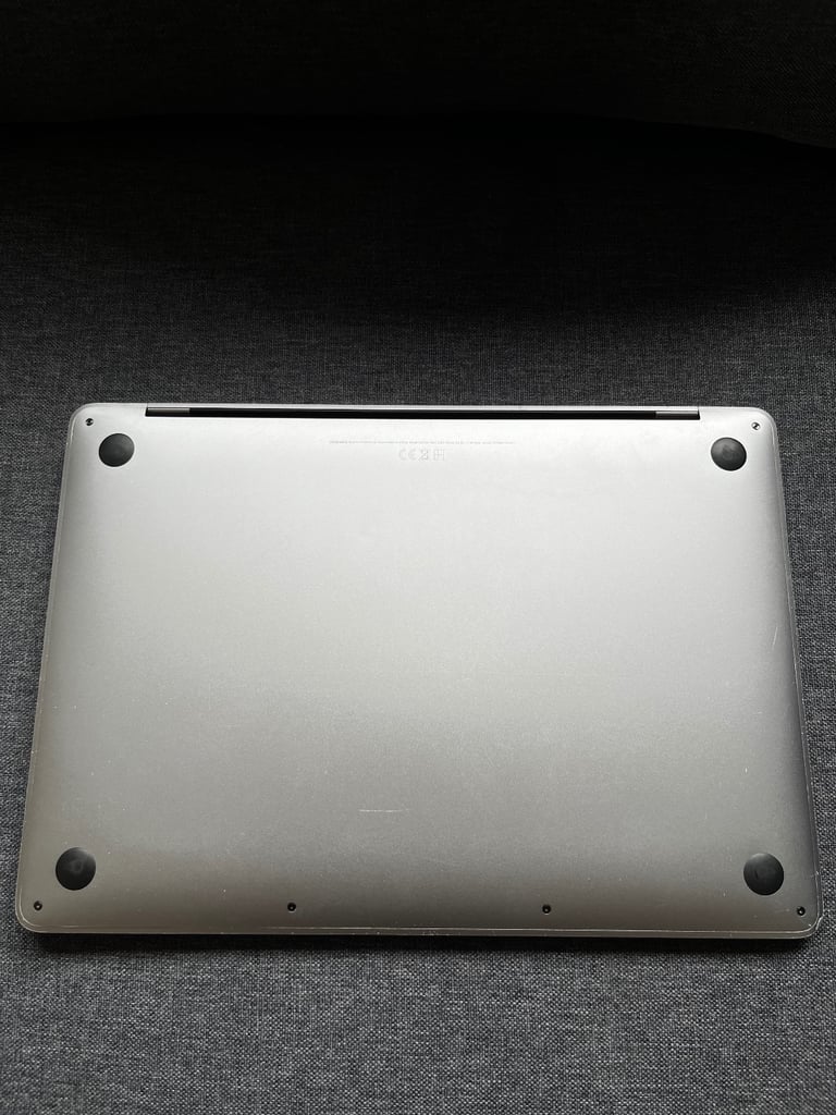 Apple MacBook Pro 13" (2019) – i5 1.4GHz / 8GB RAM / 128GB SSD / Touch Bar – Good Condition