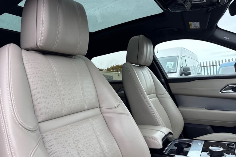 2019 Land Rover Range Rover Velar 2.0 D240 R-Dynamic HSE Auto 4WD Euro 6 (s/s) 5dr SUV DIESEL Aut...