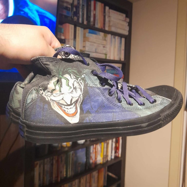 Joker Converse