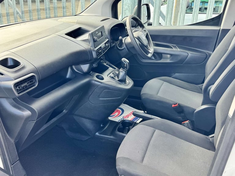2020 Vauxhall Combo 2300 1.5 Turbo D 100ps H1 Sportive Van PANEL VAN DIESEL Manual