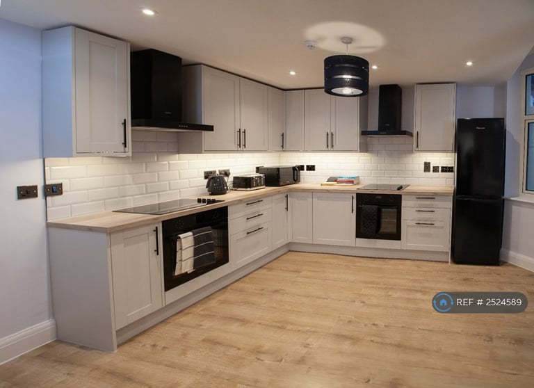 1 bedroom in Long Lane, Beeston, Nottingham, NG9 (#2524589)