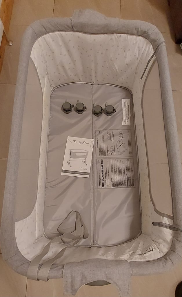 Baby crib, REDUCED FURTHER FOR QUICK SALE 