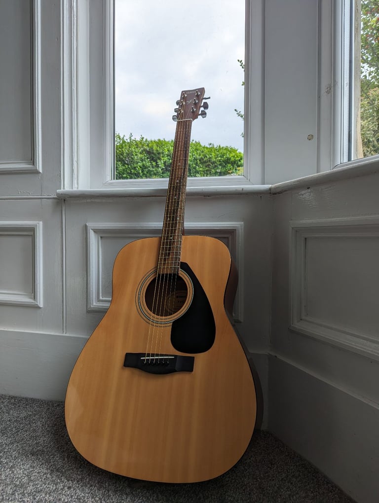 image for Yamaha Acoustic Guitar F310 for beginners (new strings & fresh polish)