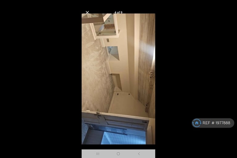 1 bedroom flat in Guildford Road, London, RH4 (1 bed) (#1977888)