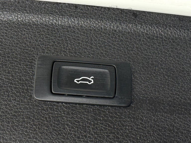 2017 Audi Q5 2.0T FSI Quattro S Line 5dr S Tronic ESTATE PETROL Automatic