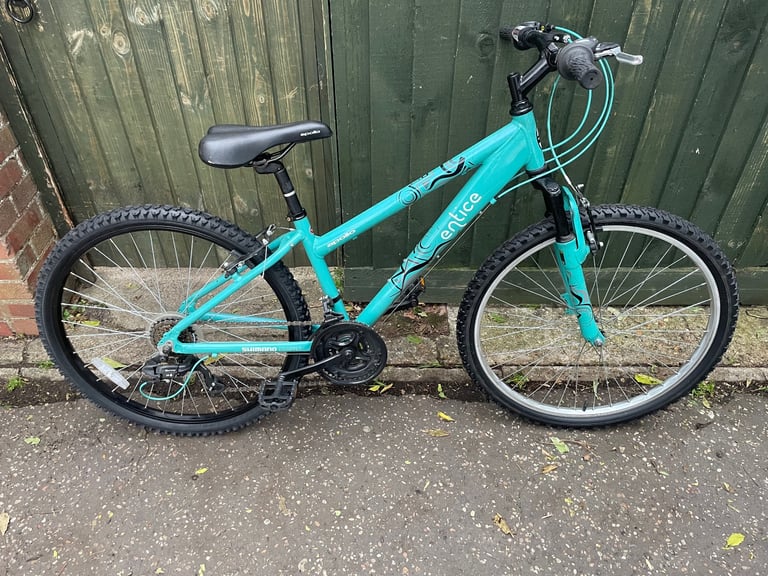 Apollo Eunice girls mountain bike 