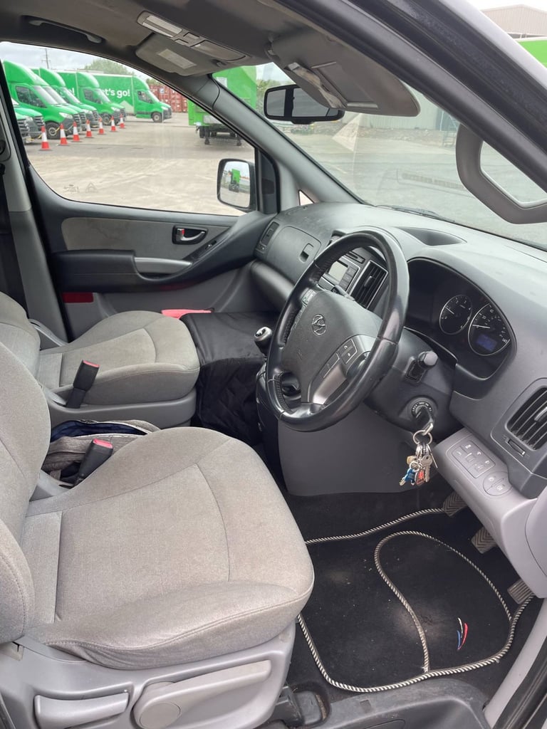 Hyundai, I800, MPV, 2018, Manual, 2497 (cc), 5 doors