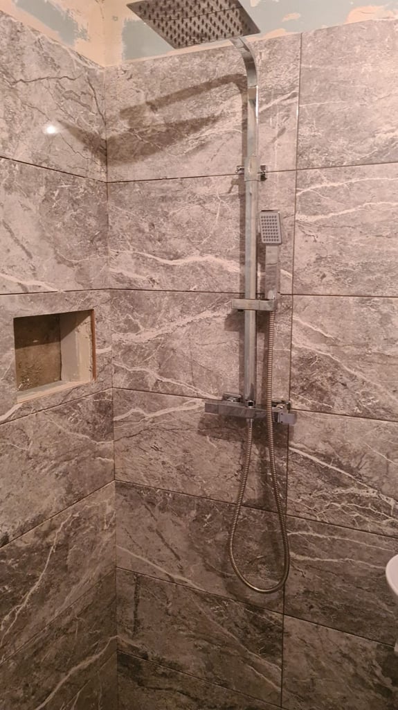 image for Tilers /bathroom fitters/patios /driveways