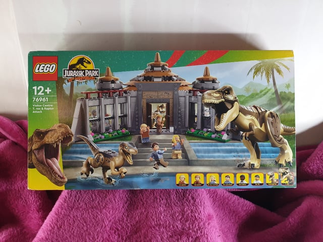 LEGO 76961 Jurassic World Visitor Center :T. rex & Raptor Attack