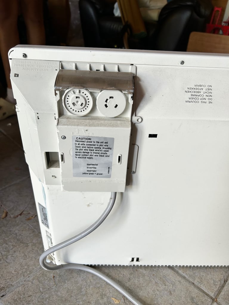 Dimplex wall heater