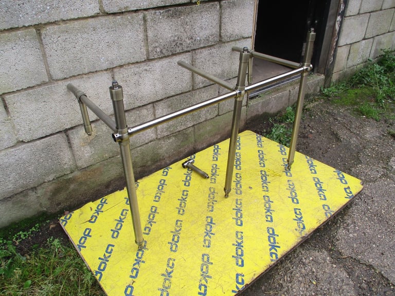 Brushed Gold Wash Stand With Traditional Ceramic Sink