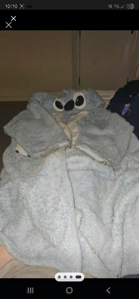 Oodies And Stitch Dressing Gown