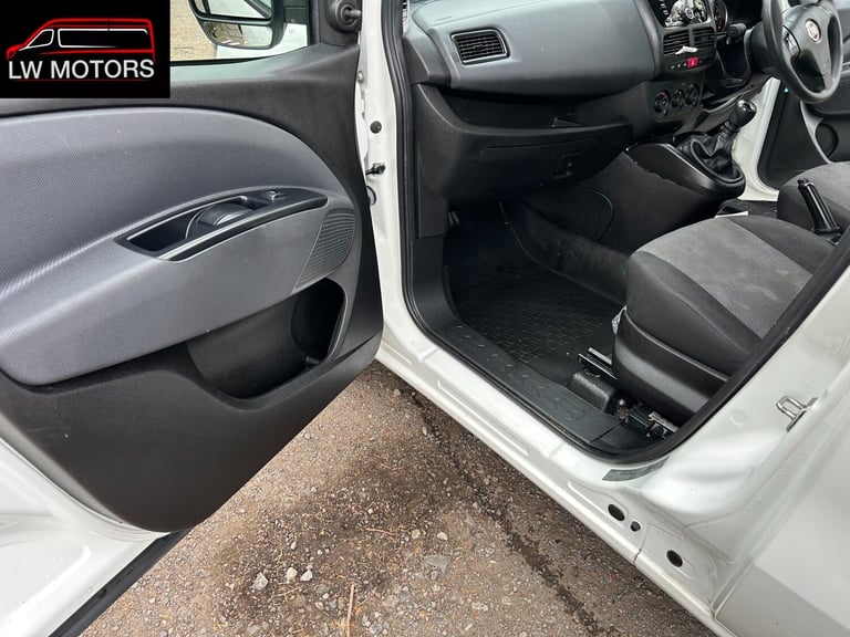 FIAT DOBLO 1.6 MULTIJET 1.6 WORKUP ALLOY DROPSIDER 2021 71 REG MILK FLOAT