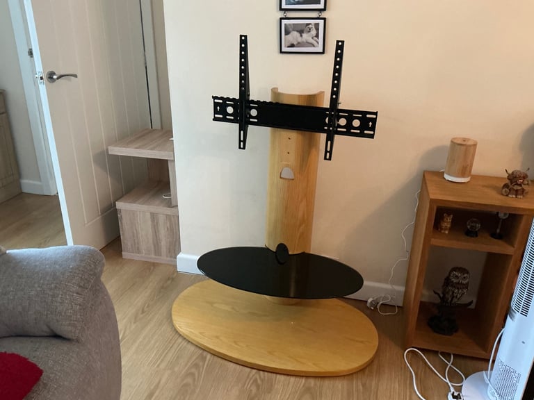TV Stand - Brand new