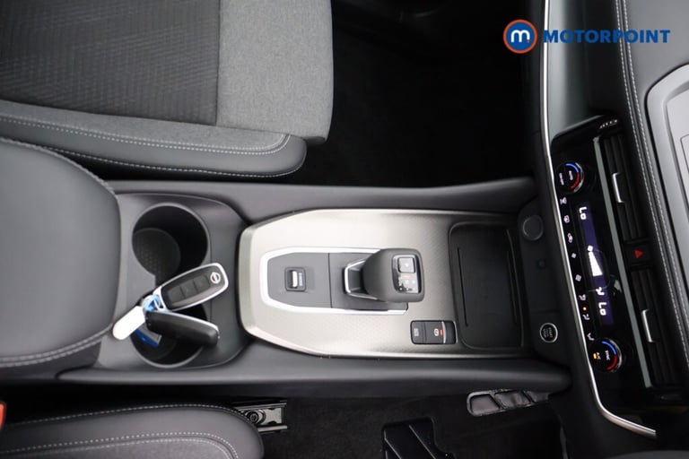 2025 Nissan Qashqai 1.3 DiG-T MH 158 N-Connecta [Glass Rf] 5dr Xtronic SUV Petrol Automatic