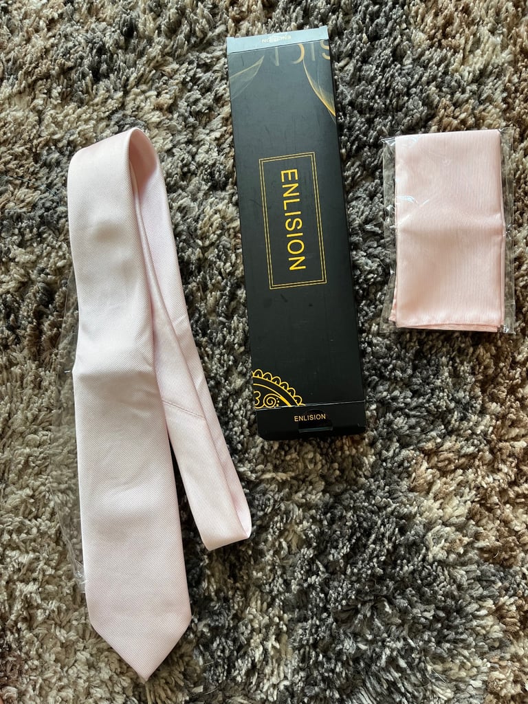 image for Tie & handkerchief baby pink boxed. New. £6, can post