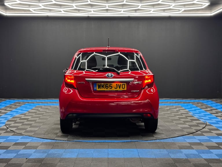 2015 Toyota Yaris 1.5 Hybrid Icon 5dr CVT HATCHBACK PETROL/ELECTRIC Automatic