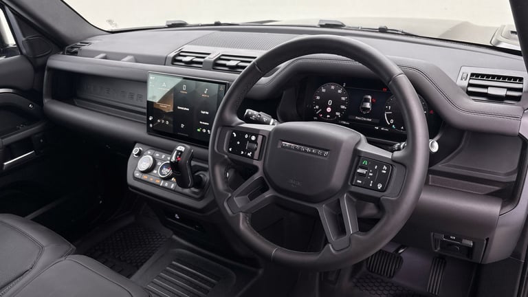 2025 Land Rover Defender 110 3.0 D250 MHEV X-Dynamic SE Hard Top SUV 5dr Diesel Auto 4WD MWB Euro...