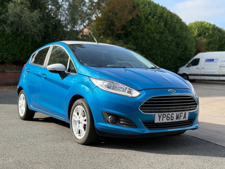 2016 Ford Fiesta 1.25 82 Zetec Blue 5dr HATCHBACK Petrol Manual