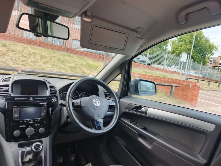 2012 Vauxhall Zafira 1.6 16V Design Euro 5 5dr (SNav) MPV Petrol Manual