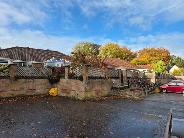 2 Bedroom semi detached Bungalow on the Norfolk Broads