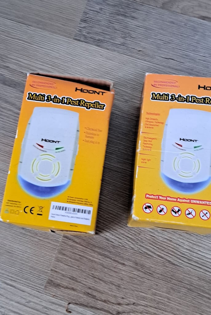 image for 2 x Multi 3 in 1 Pest Repeller