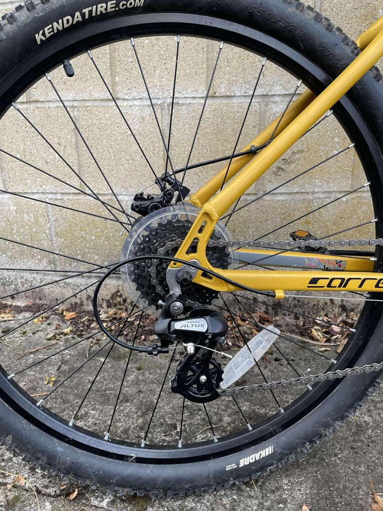 Carrera bike new in condition 